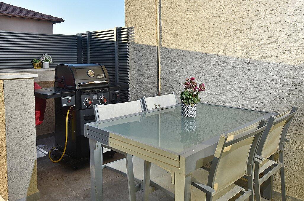 סוויטות רומאנס צפון  10  נופש - וי פור ויקיישן - V for Vacation