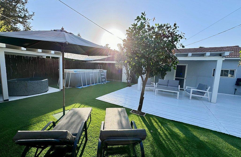 וילה רוז - Villa Rose מרכז  4  נופש - וי פור ויקיישן - V for Vacation