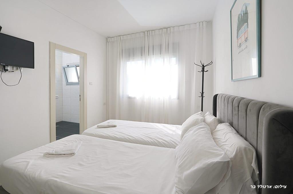 וילה דקל כחול צפון  18  נופש - וי פור ויקיישן - V for Vacation