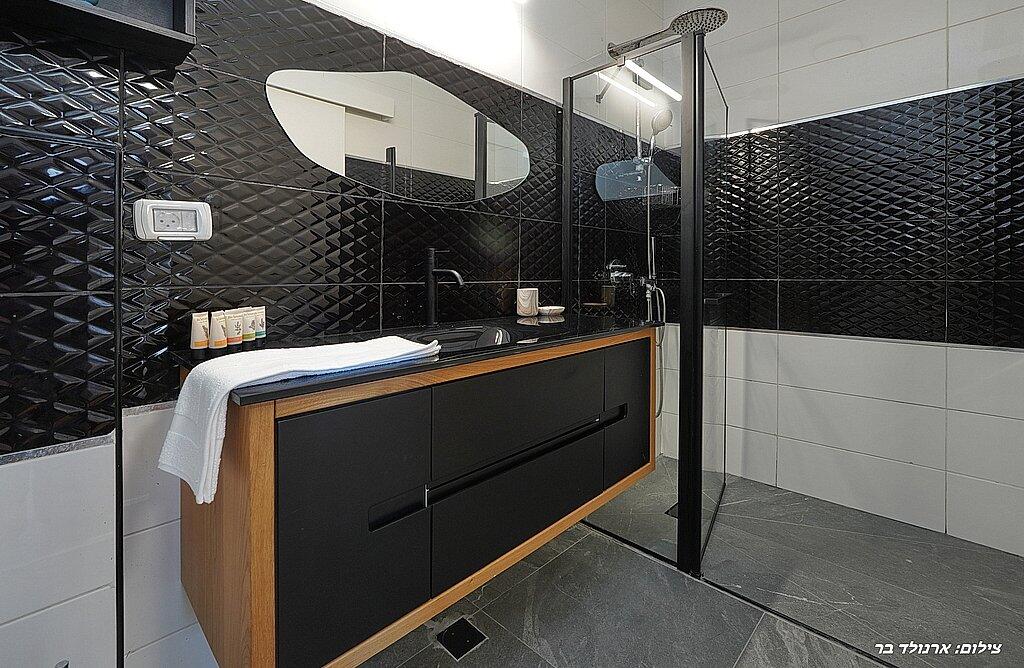 סי בוטיק נהריה צפון  15  נופש - וי פור ויקיישן - V for Vacation