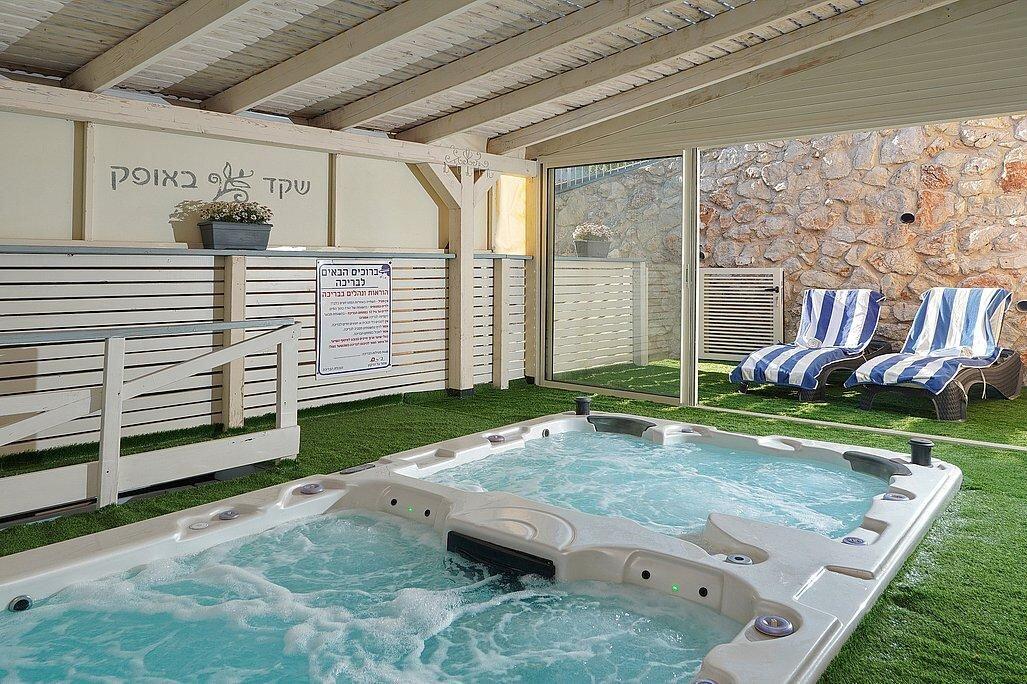 שקד באופק - וילה בוטיק צפון  2  נופש - וי פור ויקיישן - V for Vacation