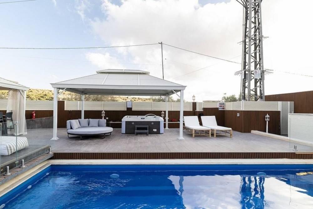 ויליג' בוטיק הגלילית צפון  18  נופש - וי פור ויקיישן - V for Vacation