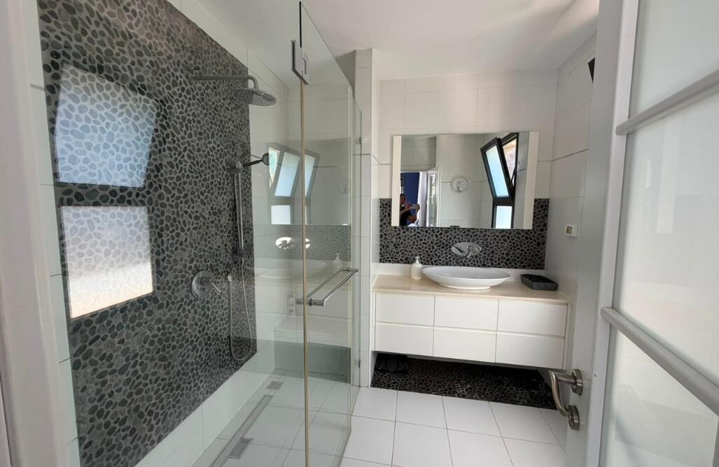 וילה סאן - Villa Sun דרום  14  נופש - וי פור ויקיישן - V for Vacation