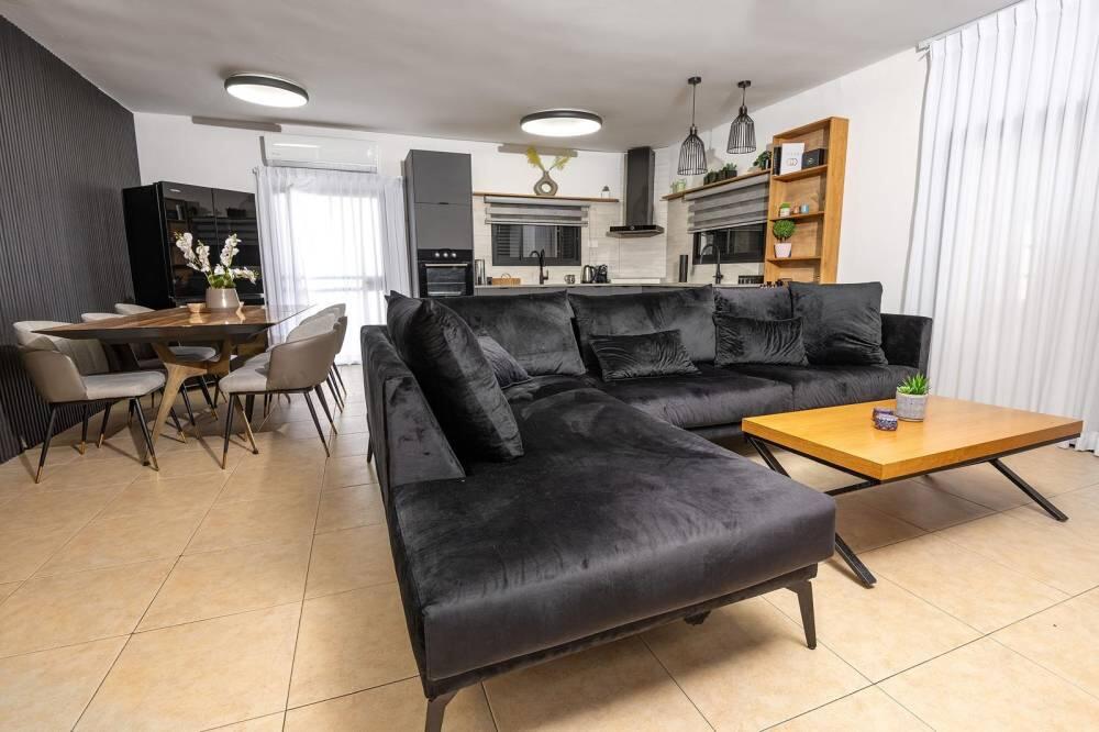 וילה פלואלס בוטיק צפון  25  נופש - וי פור ויקיישן - V for Vacation