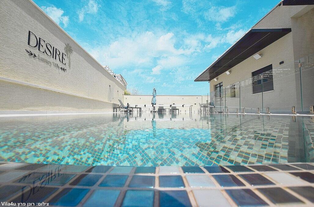 וילה דיזאייר בוטיק צפון  25  נופש - וי פור ויקיישן - V for Vacation