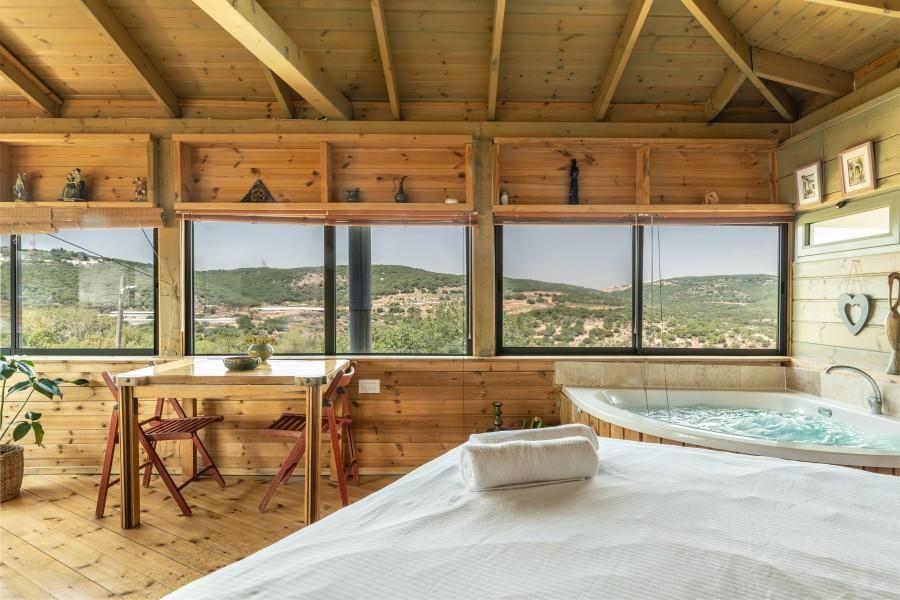 שיר החורש צפון  12  נופש - וי פור ויקיישן - V for Vacation