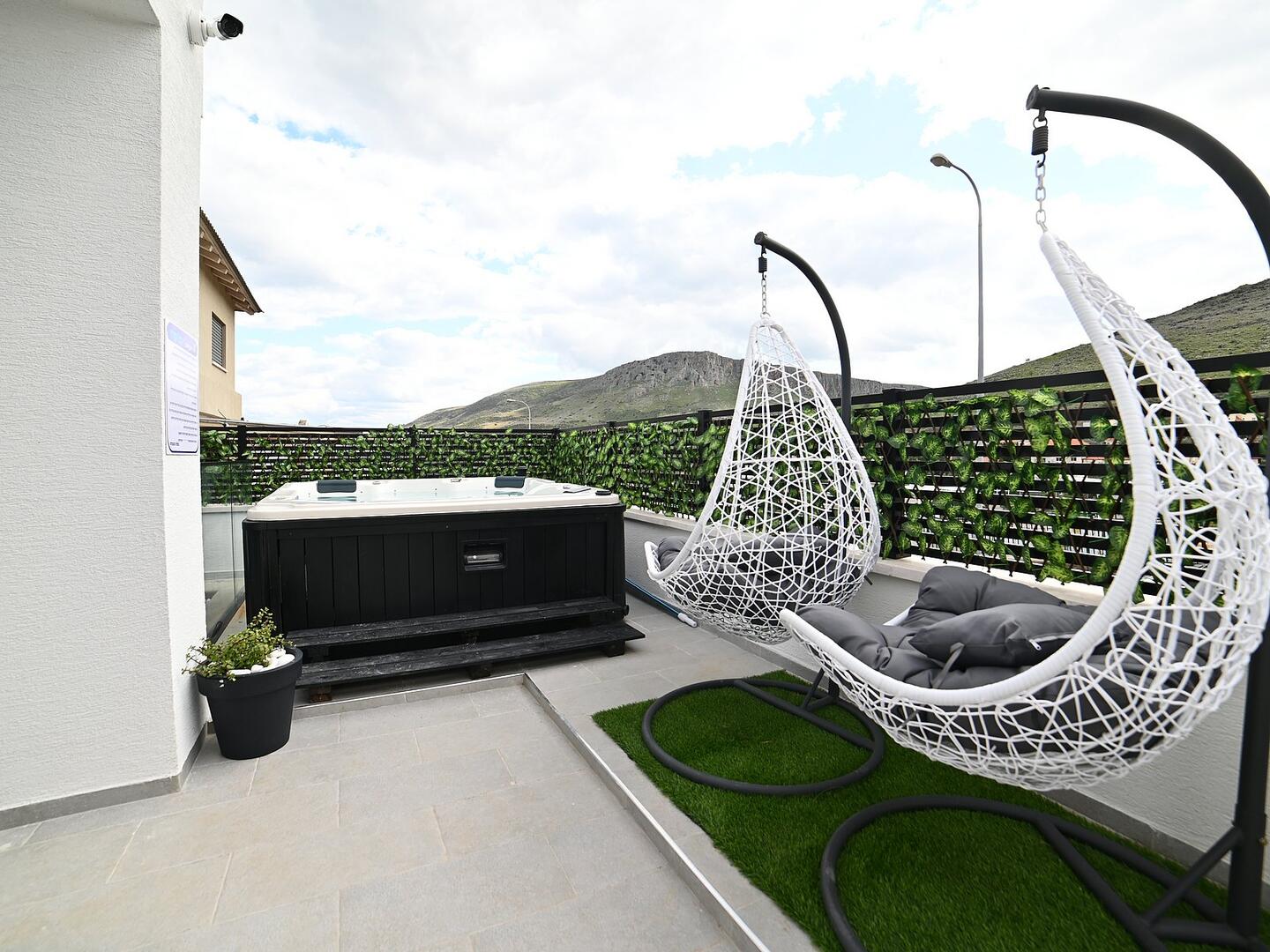 וילה לה וידה צפון  50  נופש - וי פור ויקיישן - V for Vacation