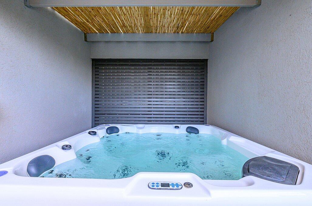 וילה מליה - Villa Melia צפון  30  נופש - וי פור ויקיישן - V for Vacation