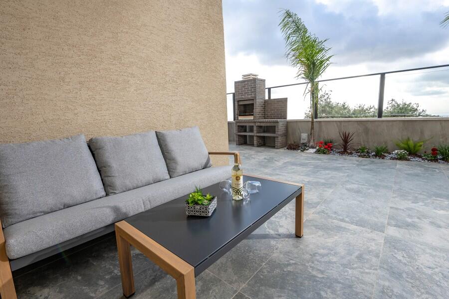 וילה נוף לים ירכא צפון  15  נופש - וי פור ויקיישן - V for Vacation