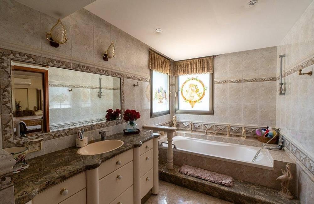וואיט הול וילה -  Villa White hall מרכז  36  נופש - וי פור ויקיישן - V for Vacation