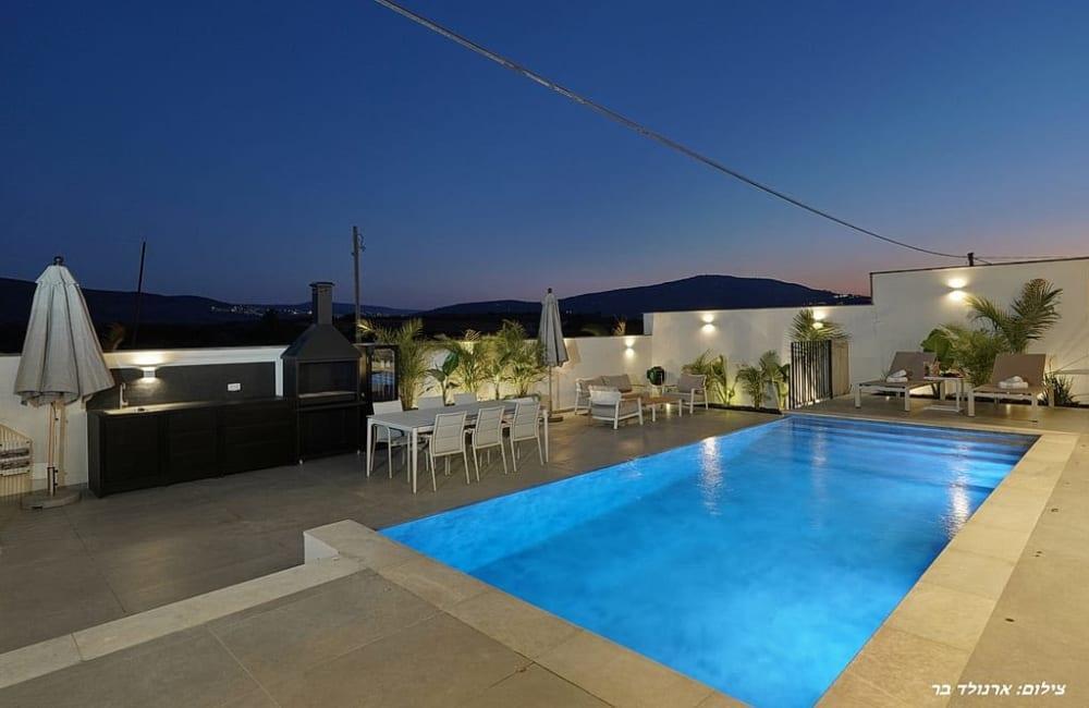 אחוזת קומו בוטיק - Como Boutique צפון  5  נופש - וי פור ויקיישן - V for Vacation