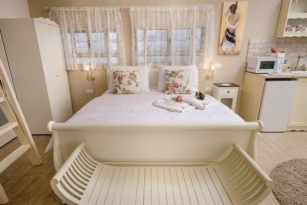 פרובנס בגן צפון  18  נופש - וי פור ויקיישן - V for Vacation