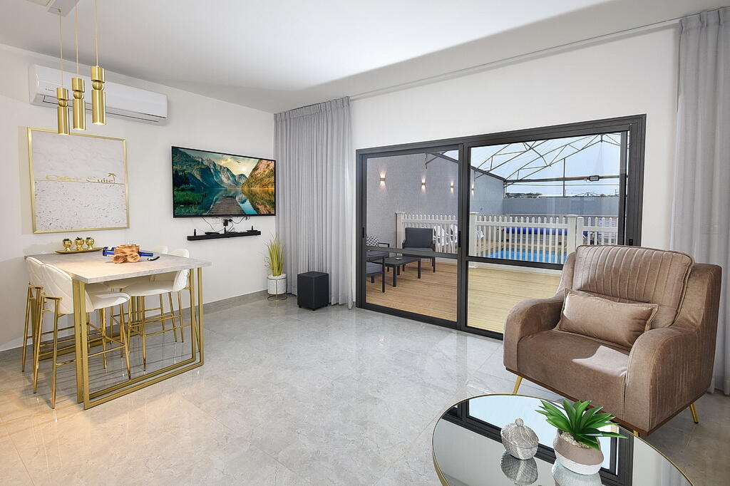 סוויטת האושר צפון  6  נופש - וי פור ויקיישן - V for Vacation