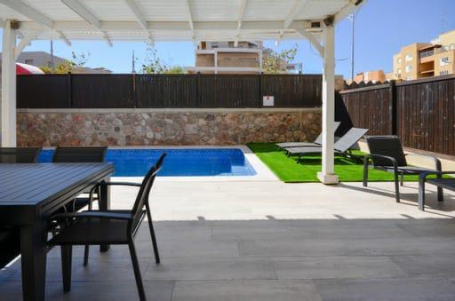 סוויט הום אילת דרום  13  נופש - וי פור ויקיישן - V for Vacation