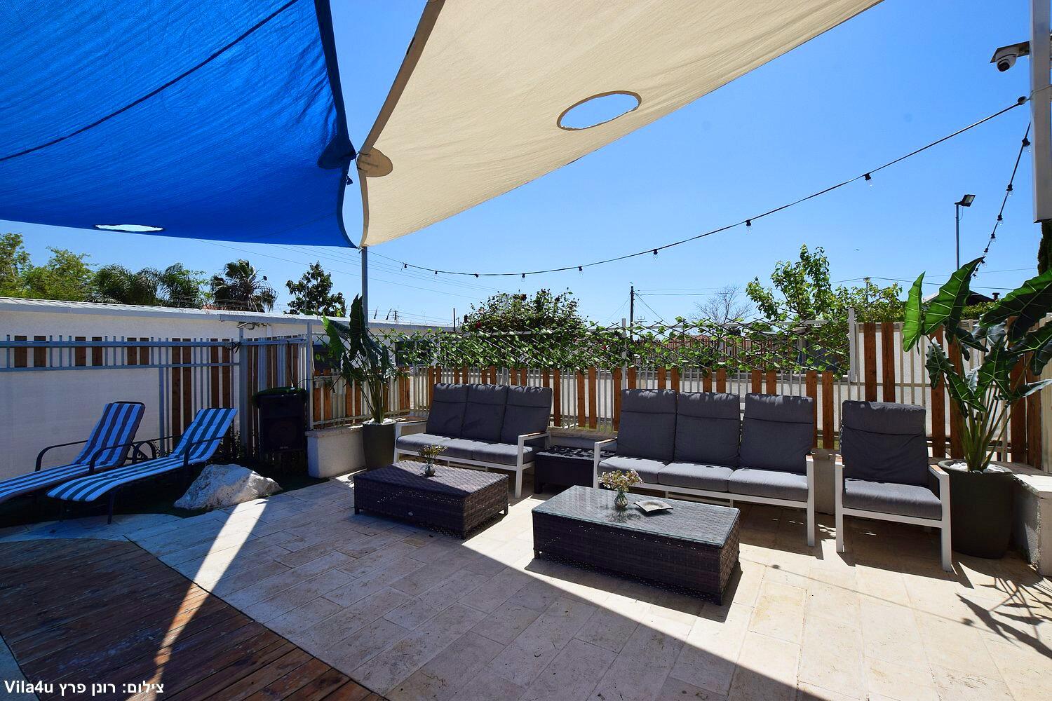 בריכת הסולטן מרכז  32  לופט 4 יו