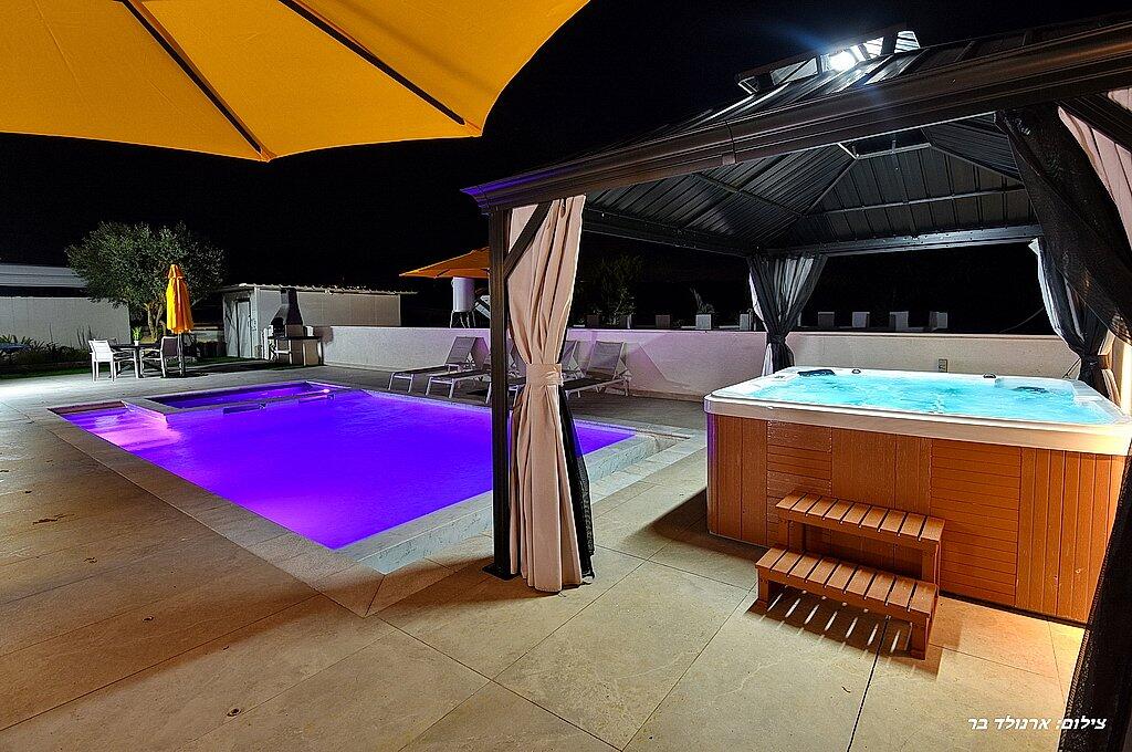 וילה דוריאל צפון  19  נופש - וי פור ויקיישן - V for Vacation