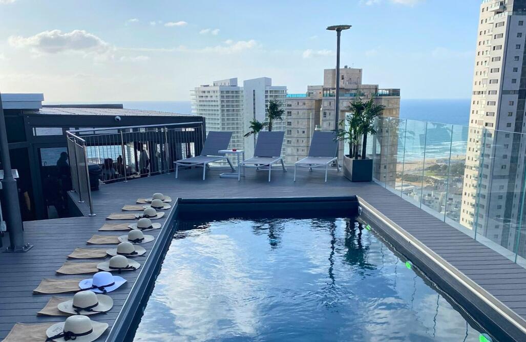 רויאל פנטהאוז מרכז  19  נופש - וי פור ויקיישן - V for Vacation