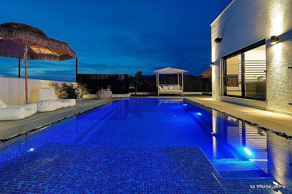 וילה הלליה צפון  47  נופש - וי פור ויקיישן - V for Vacation