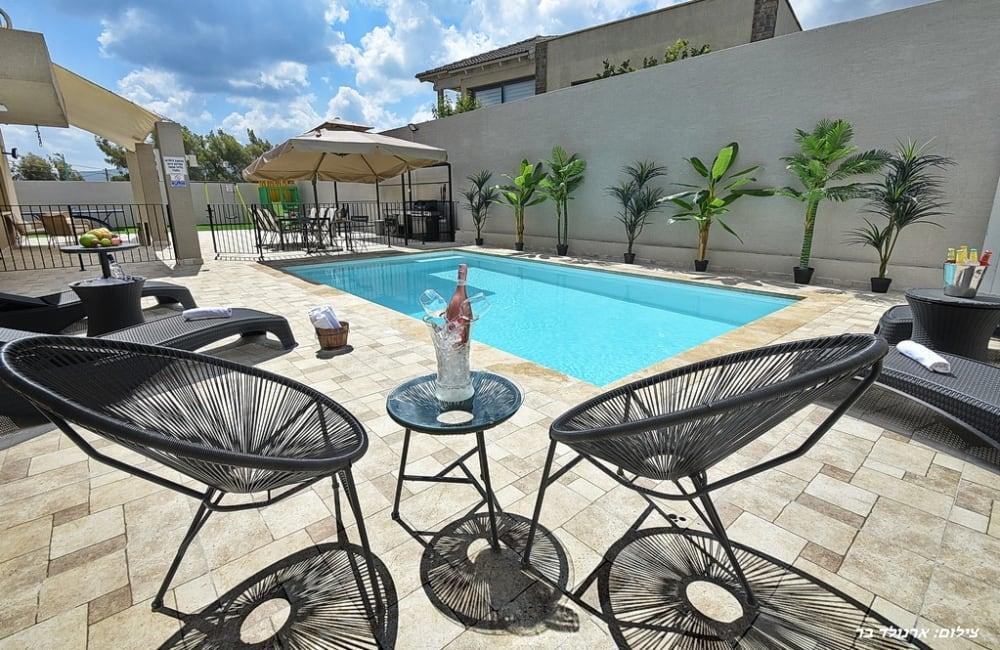 אחוזת גליל צפון  2  נופש - וי פור ויקיישן - V for Vacation