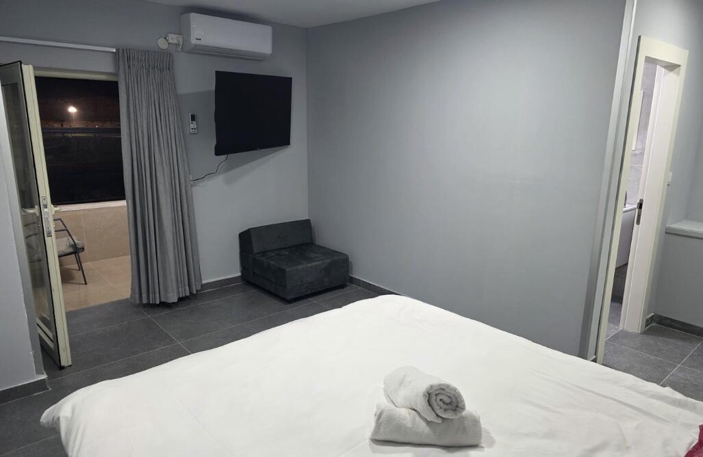 וילה קינג בוטיק צפון  6  נופש - וי פור ויקיישן - V for Vacation