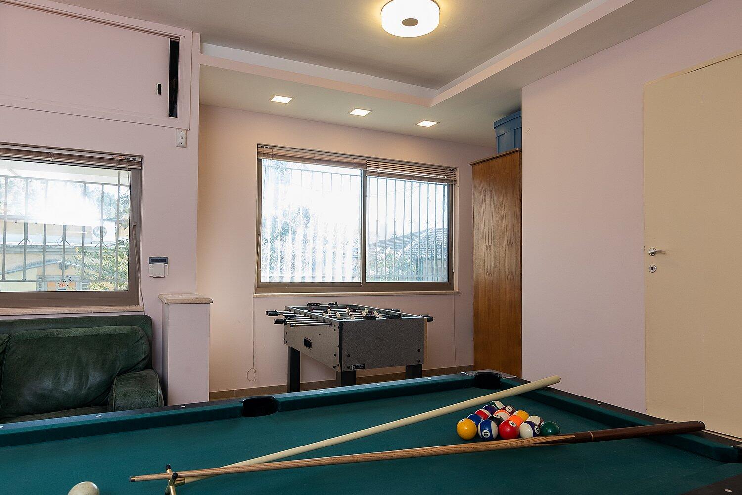 וילה בית זית מרכז  38  נופש - וי פור ויקיישן - V for Vacation