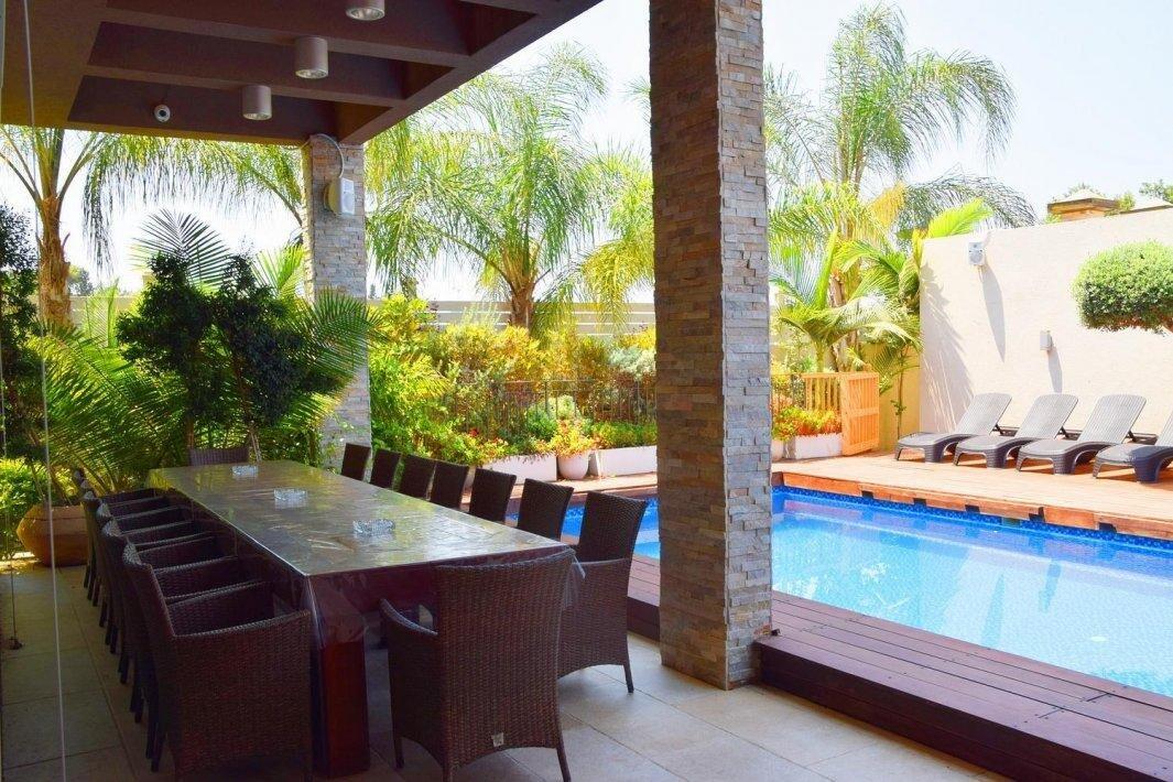 אחוזת הכוכבים מרכז  24  נופש - וי פור ויקיישן - V for Vacation