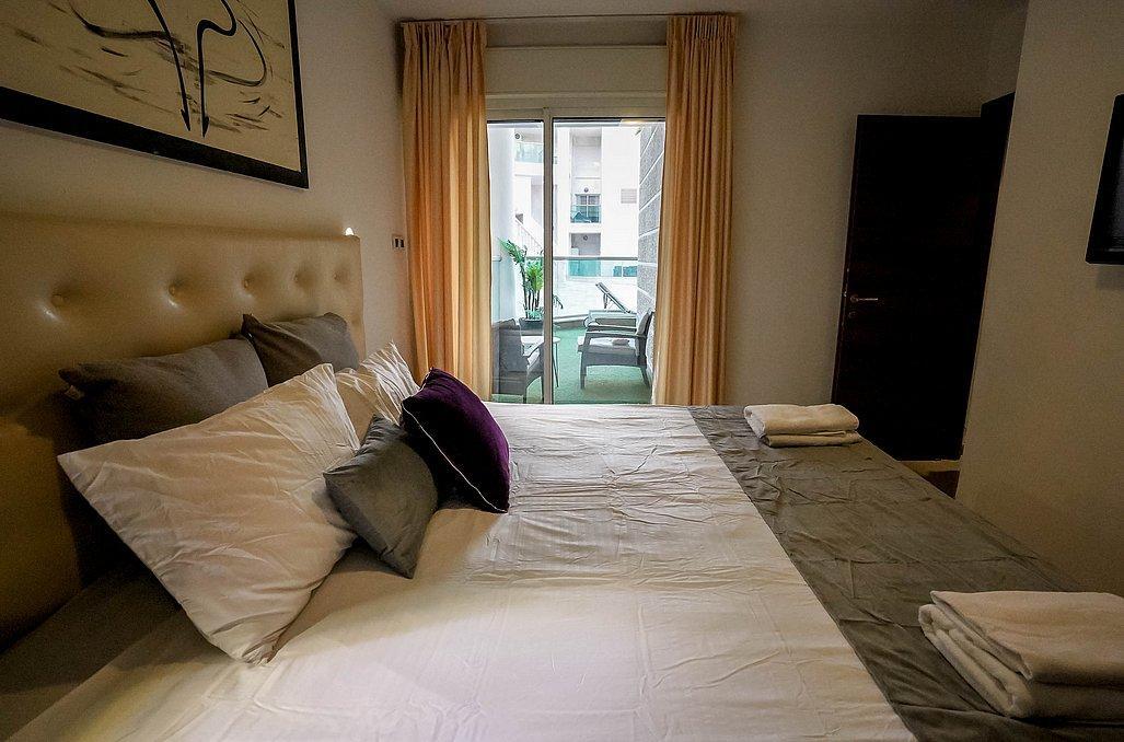 סוויטות פלמורה דרום  15  נופש - וי פור ויקיישן - V for Vacation