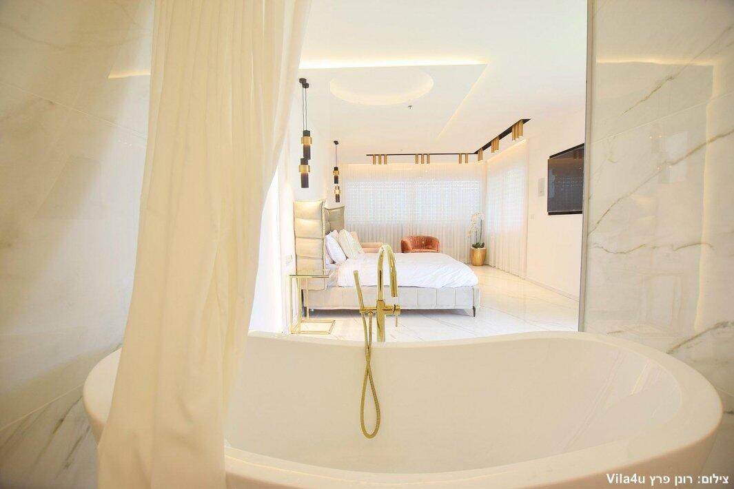 מצודת דוד מרכז  10  נופש - וי פור ויקיישן - V for Vacation