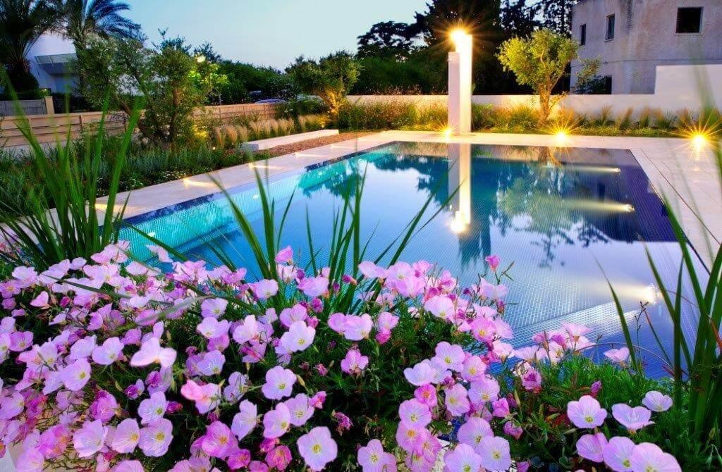 וילה שירי מרכז  3  נופש - וי פור ויקיישן - V for Vacation