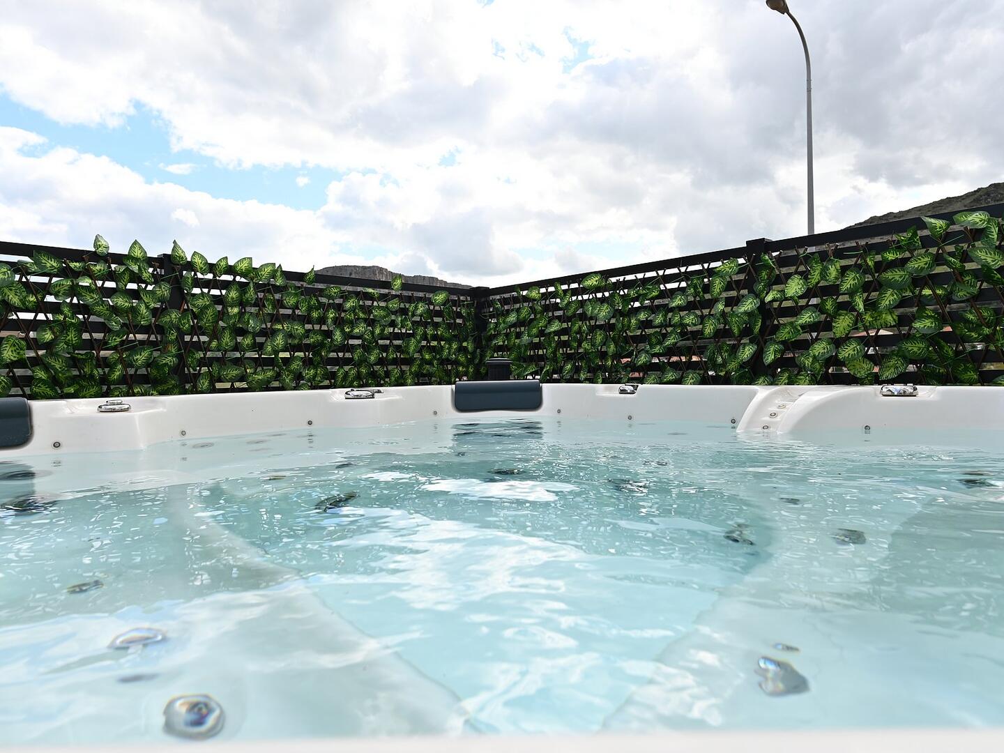 וילה לה וידה צפון  48  נופש - וי פור ויקיישן - V for Vacation