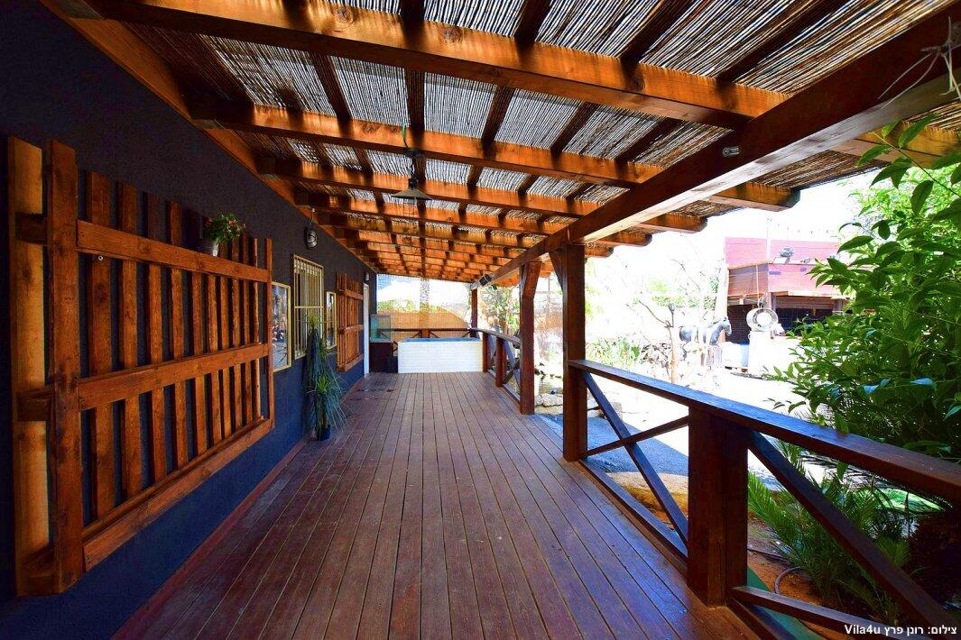 קרטחנה בעיר מרכז  27  נופש - וי פור ויקיישן - V for Vacation