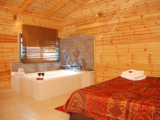 נחלת נפתלי צפון  8  נופש - וי פור ויקיישן - V for Vacation