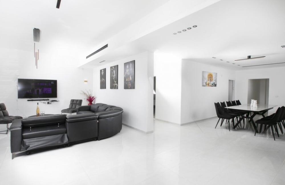 אחוזת סאנשיין צפון  18  נופש - וי פור ויקיישן - V for Vacation