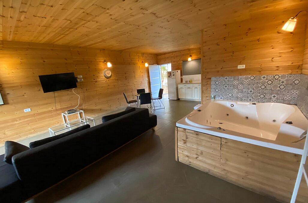 אחוזת שדות מיכה מרכז  12  נופש - וי פור ויקיישן - V for Vacation