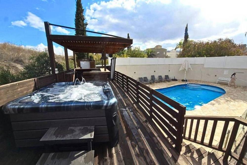 אחוזת תבור צפון  43  נופש - וי פור ויקיישן - V for Vacation