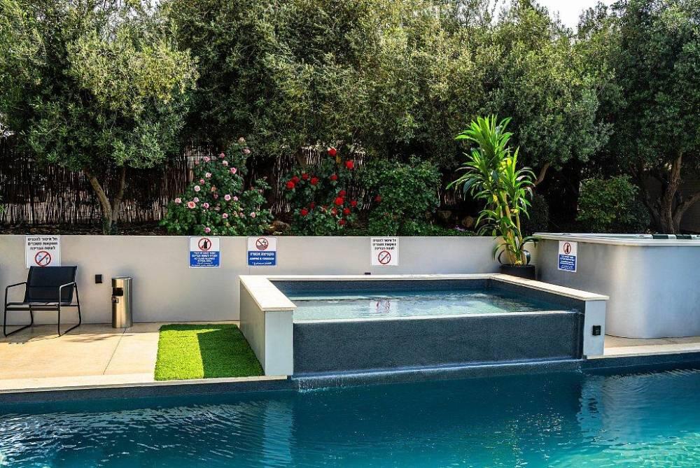 גארדן בוטיק - נופש גלילי צפון  8  נופש - וי פור ויקיישן - V for Vacation