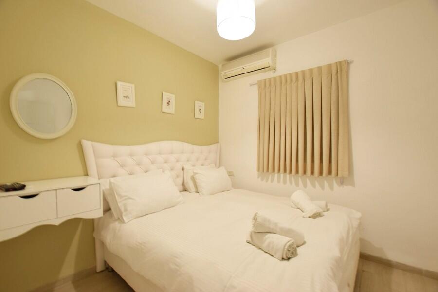 קבוצת פלאזה בוטיק צפון  13  נופש - וי פור ויקיישן - V for Vacation