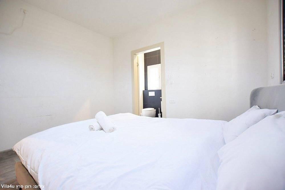 אחוזת אטואל צפון  21  נופש - וי פור ויקיישן - V for Vacation