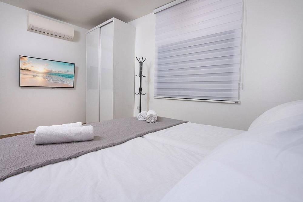 אחוזת ליאור בגפן מרכז  22  נופש - וי פור ויקיישן - V for Vacation