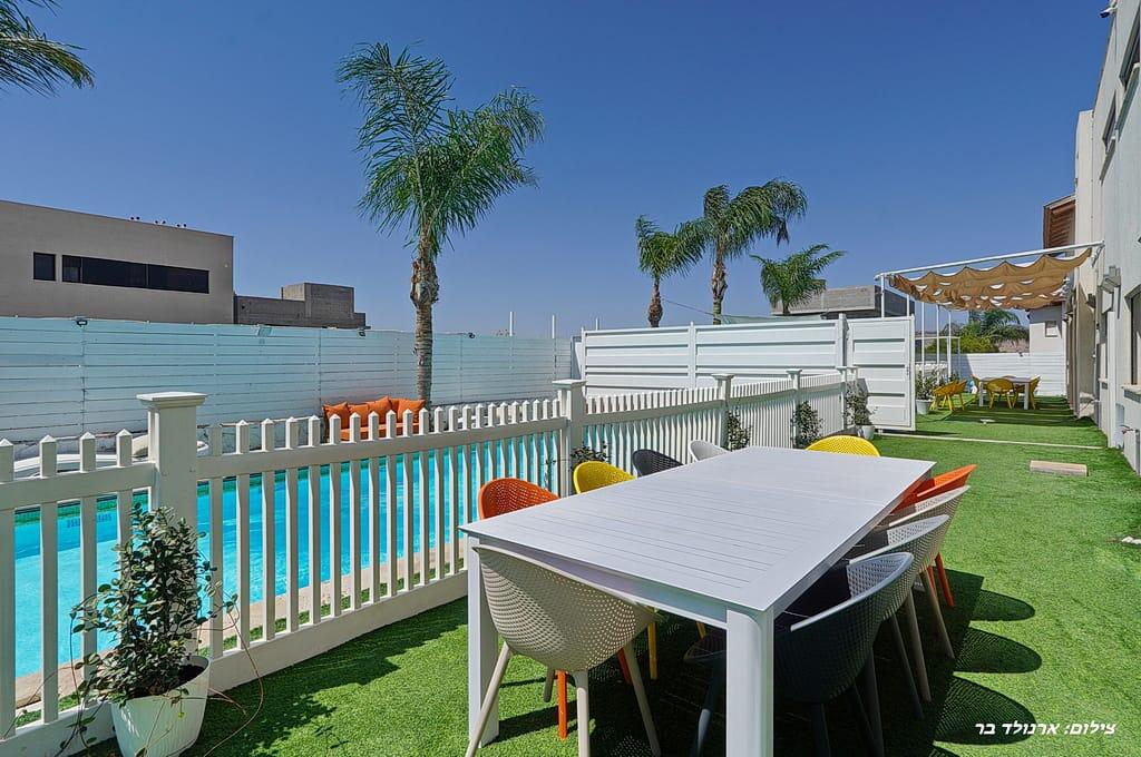 וילה דקל כחול צפון  9  נופש - וי פור ויקיישן - V for Vacation