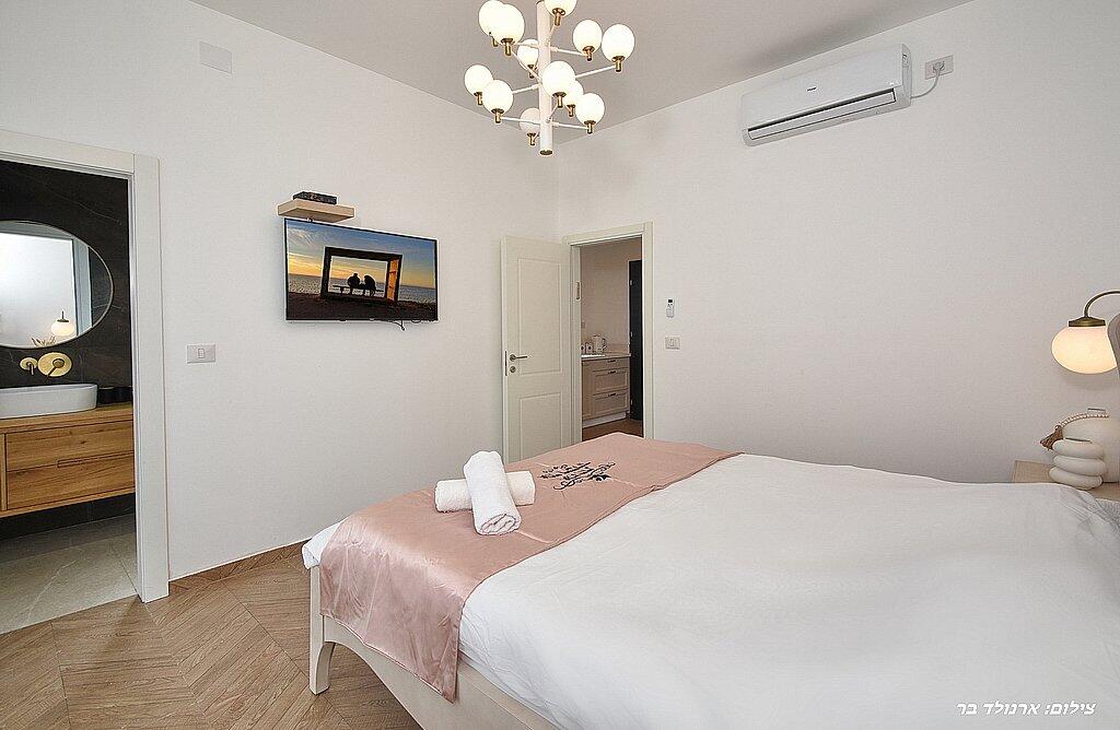 אחוזת אור השחר צפון  21  נופש - וי פור ויקיישן - V for Vacation