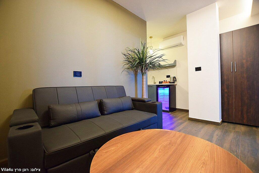 וילה איידר ויליג' צפון  8  נופש - וי פור ויקיישן - V for Vacation