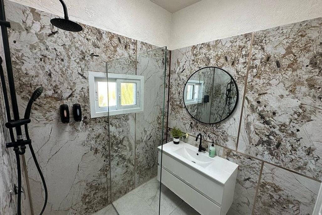 אחוזת ענבי הגפן מרכז  25  נופש - וי פור ויקיישן - V for Vacation