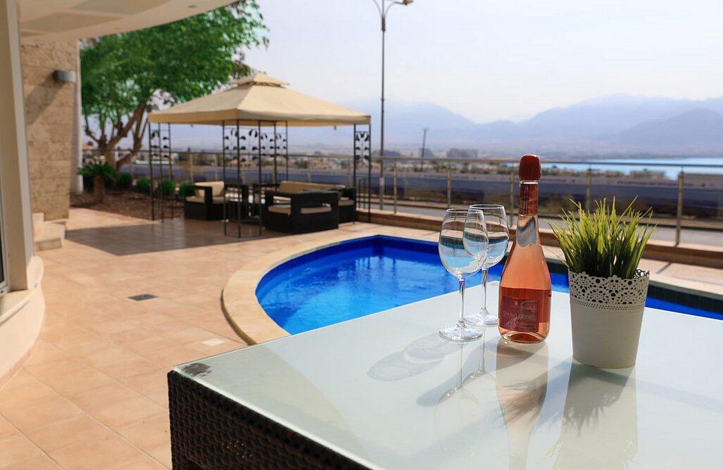 וילה מול ים אילת דרום  16  נופש - וי פור ויקיישן - V for Vacation