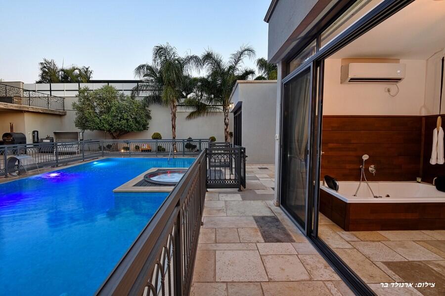 רינג דה בל צפון  11  נופש - וי פור ויקיישן - V for Vacation