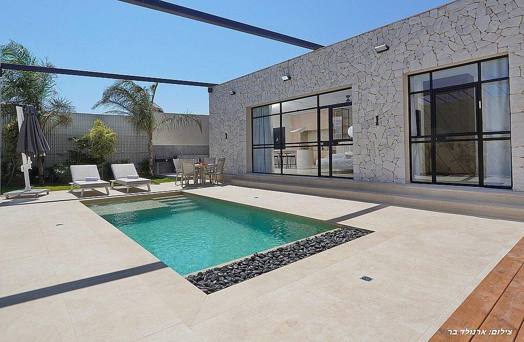 לומה סוויט צפון  41  נופש - וי פור ויקיישן - V for Vacation