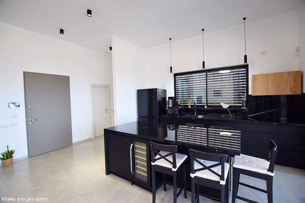 אחוזת גפנים צפון  13  נופש - וי פור ויקיישן - V for Vacation