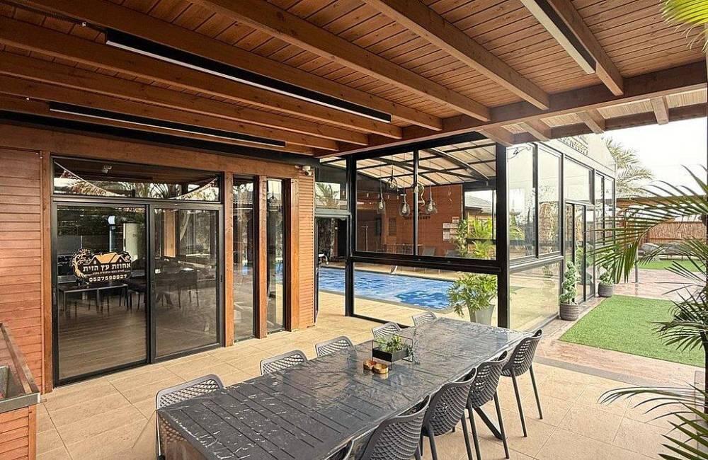 אחוזת עץ הזית צפון  35  נופש - וי פור ויקיישן - V for Vacation