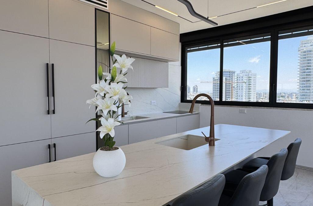 סי וויו פנטהאוז וספא נתניה - Sea view penthouse & spa Netanya מרכז  12  נופש - וי פור ויקיישן - V for Vacation