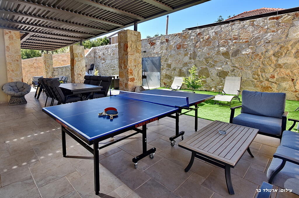 אחוזת ערמונים צפון  27  נופש - וי פור ויקיישן - V for Vacation